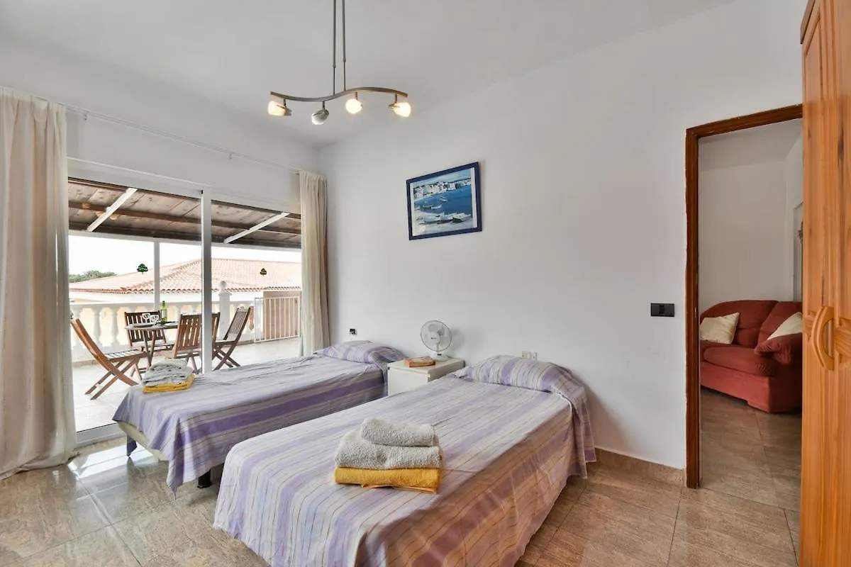 Villa Ana Lovely Central 2 Bedroom Villa 阿德耶